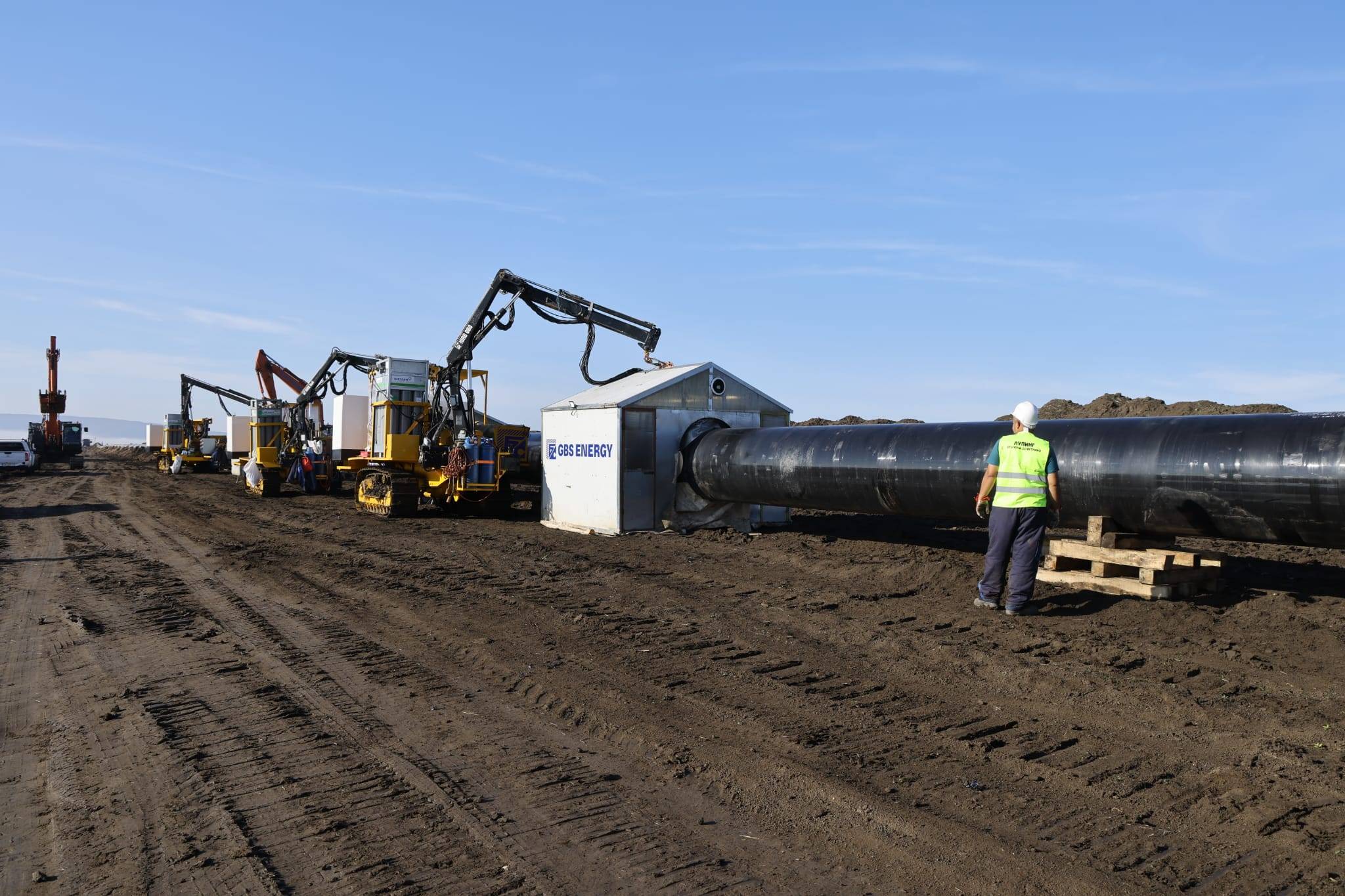 Изграждането на Вертикалния газов коридор